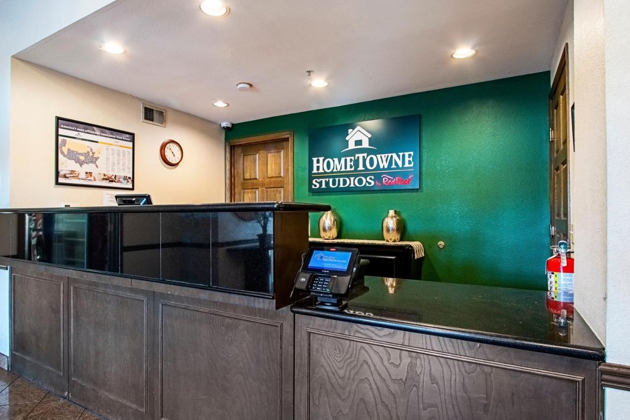 Hometowne Studios By Red Roof Phoenix - Black Canyon Highway Extérieur photo